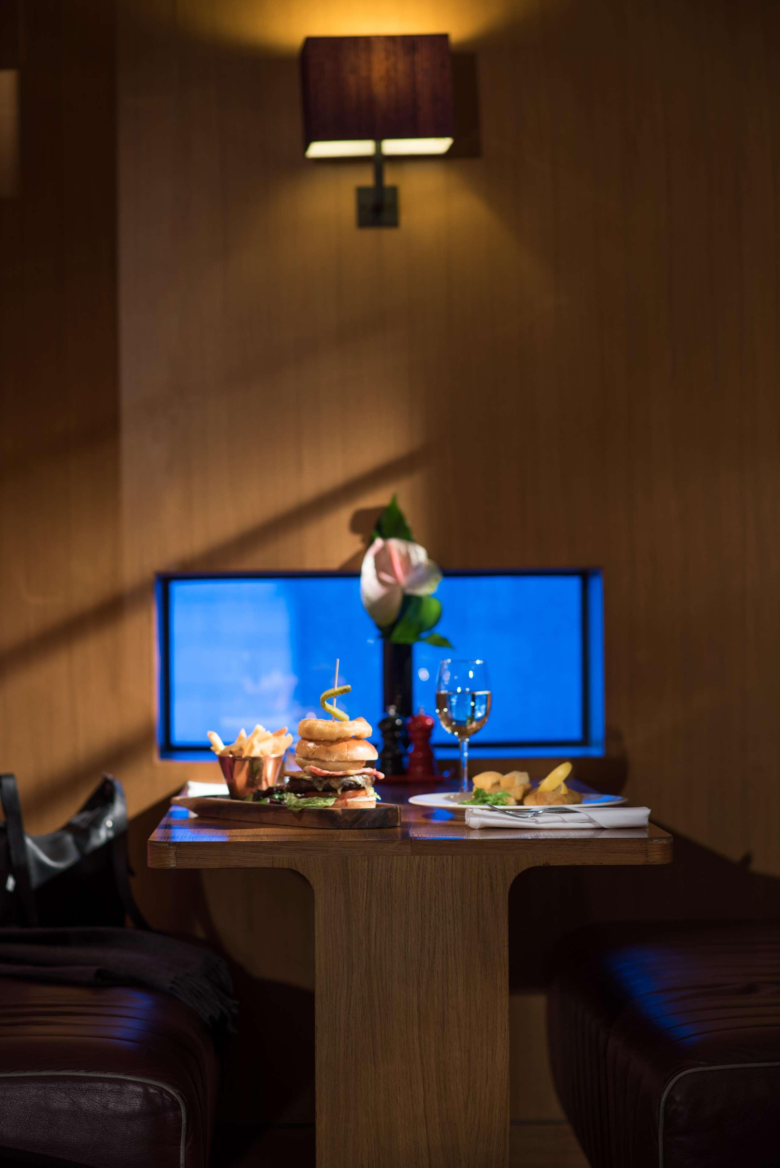 فندق ذا فيتزويليام بلفاست المظهر الخارجي الصورة Room service