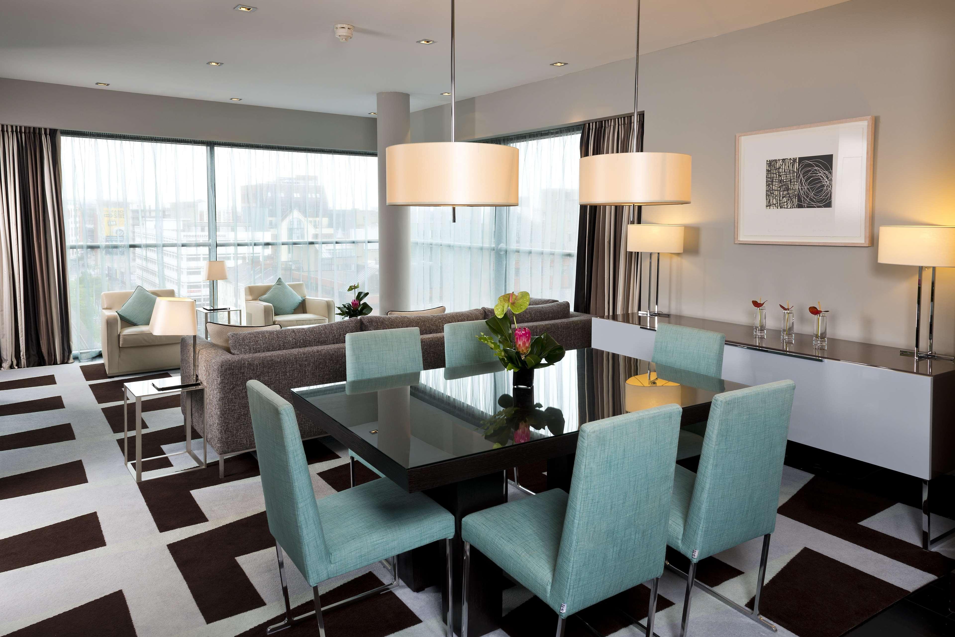 فندق ذا فيتزويليام بلفاست المظهر الخارجي الصورة A suite at the InterContinental London The O2