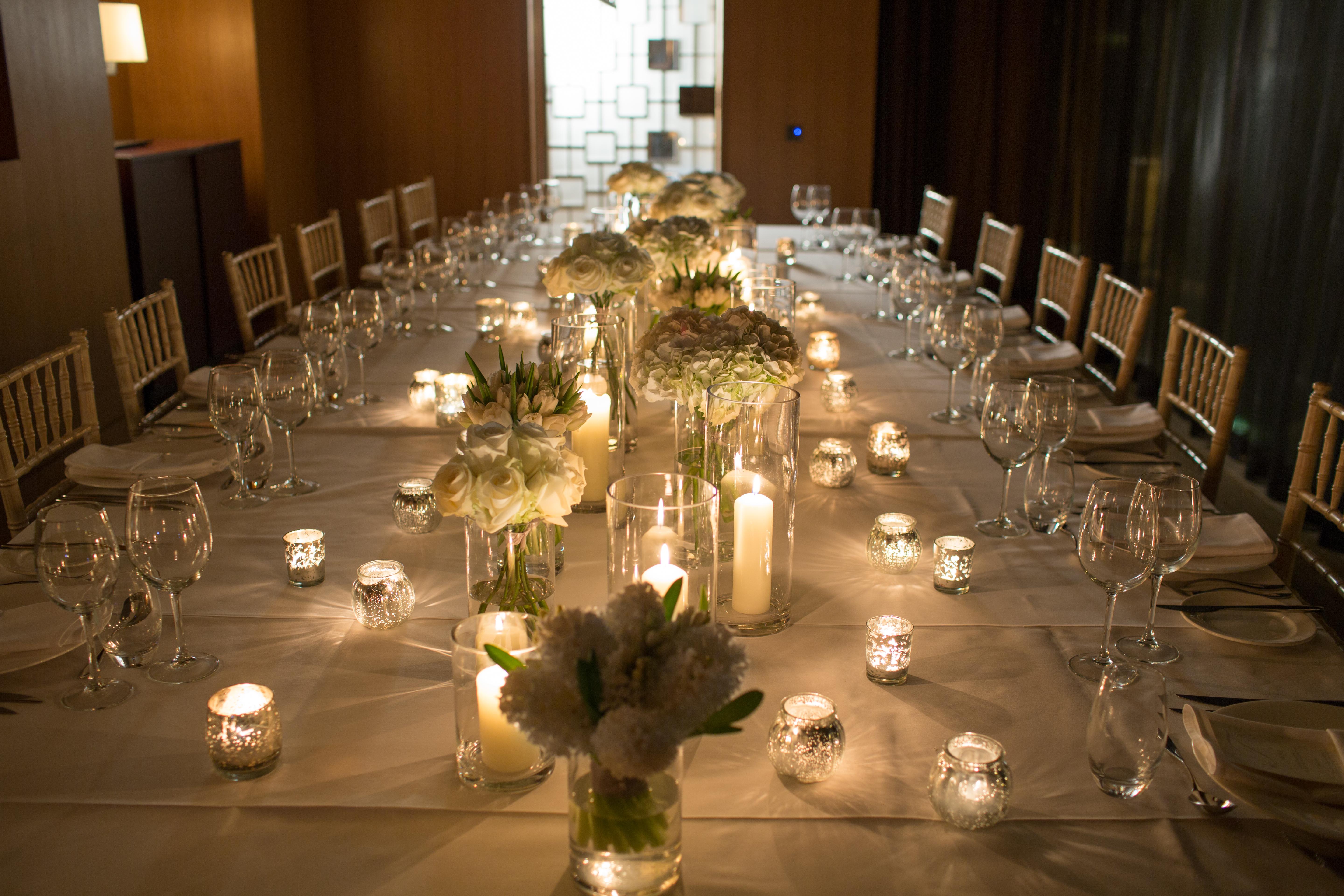 فندق ذا فيتزويليام بلفاست المظهر الخارجي الصورة A table set for a wedding reception